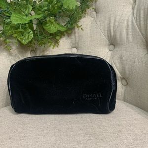 Chanel makeup bag ✨